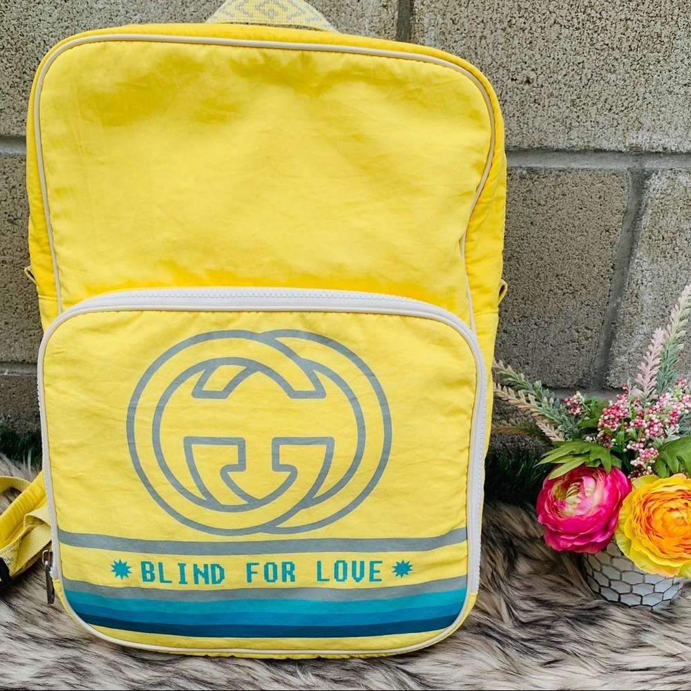 ✨NEW✨ GUCCI Yellow Medium Blind For Love Backpack - Picture 3 of 10